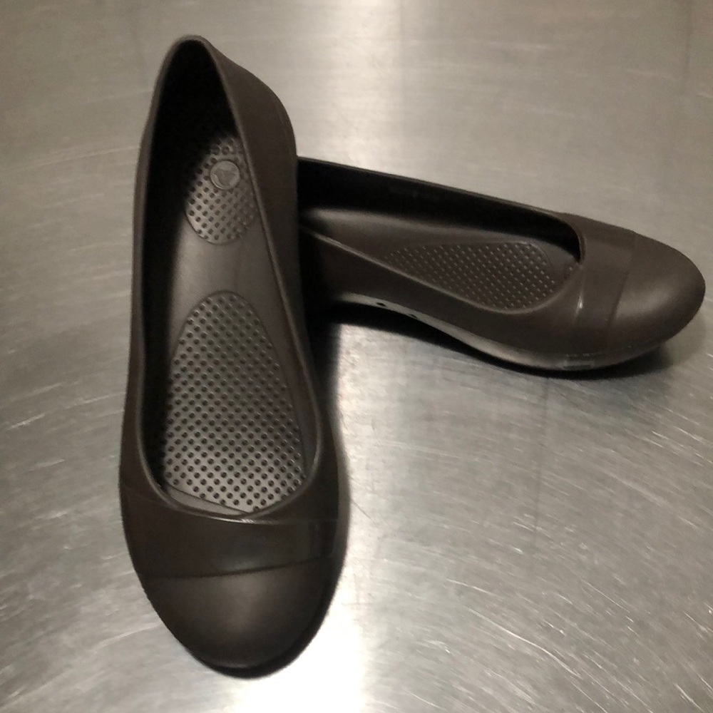 EUC Brown Flats